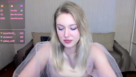 Snapshot of rose_brooks chatting on February 2025 10:43:02 PM Rose but u can call me princess online show from February 2025 10:43:02 PM