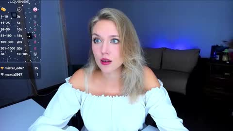 Snapshot of rose_brooks chatting on September 2025 07:40:02 PM Rose but u can call me princess online show from September 2025 07:40:02 PM