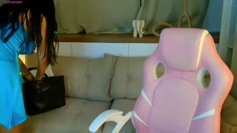 Snapshot of rose_desiree chatting on June 2026 11:03:02 AM Rose online show from June 2026 11:03:02 AM