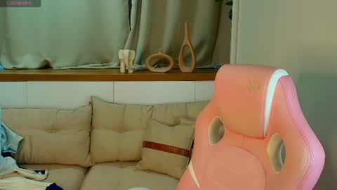 Snapshot of rose_desiree chatting on July 2026 11:18:01 AM Rose online show from July 2026 11:18:01 AM