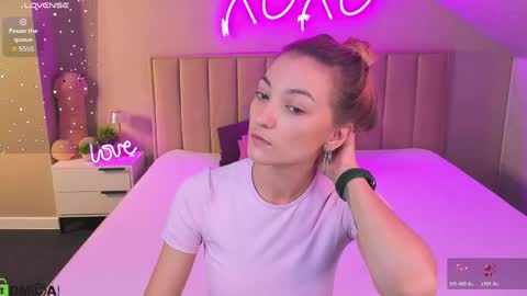 Kimberlly online show from June 2026 11:27:02 PM