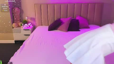 Kimberlly online show from June 2026 11:13:02 PM
