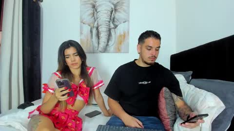 Snapshot of rose_dom chatting on December 2024 07:00:01 PM Rose And Dom online show from December 2024 07:00:01 PM