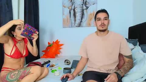 Snapshot of rose_dom chatting on January 2025 04:37:02 PM Rose And Dom online show from January 2025 04:37:02 PM