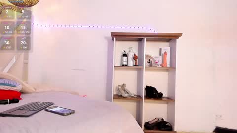 Snapshot of rose_sscott chatting on January 2025 02:15:01 PM Jhoan Alexis online show from January 2025 02:15:01 PM