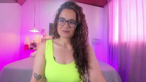 Rose  online show from May 2026 06:23:02 PM