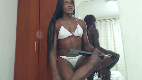 rose_valentiine online show from April 2026 01:11:01 PM