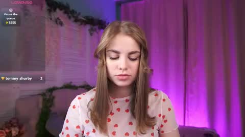 Snapshot of roseallan chatting on February 2025 08:26:02 AM Rose online show from February 2025 08:26:02 AM