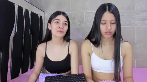 Rose y Miah online show from March 2025 07:43:02 AM