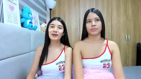 Rose y Miah online show from June 2026 04:34:02 AM
