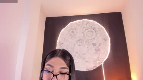 Rose online show from November 2025 01:58:02 PM