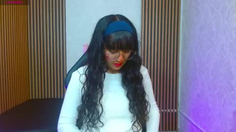 rosee_tay1 online show from February 2026 03:32:02 AM