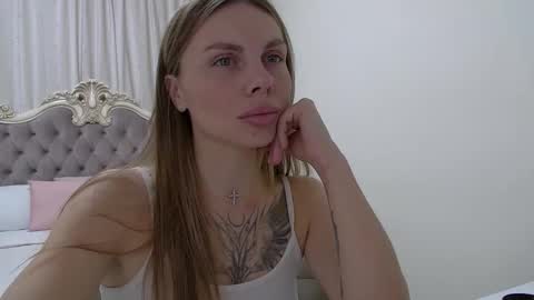 Rose Hubbard online show from September 2025 06:07:01 AM