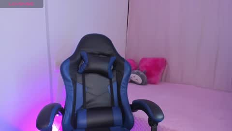 Rose online show from September 2025 09:30:01 PM