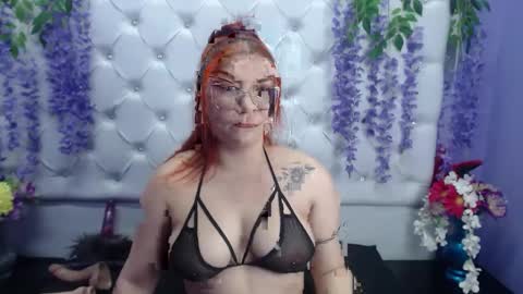 Snapshot of roselyn_arnold chatting on January 2025 02:28:01 PM Julieta online show from January 2025 02:28:01 PM