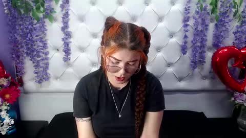 Snapshot of roselyn_arnold chatting on March 2025 02:56:01 PM Julieta online show from March 2025 02:56:01 PM