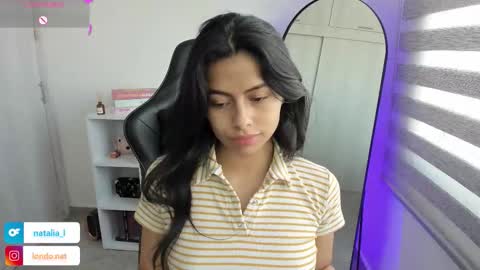 Snapshot of roseparis chatting on November 2025 02:38:01 PM Nat online show from November 2025 02:38:01 PM