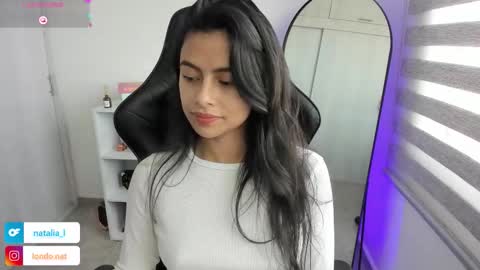 Snapshot of roseparis chatting on November 2025 02:53:02 PM Nat online show from November 2025 02:53:02 PM