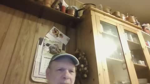 Snapshot of roses2u1958 chatting on December 2024 12:14:02 AM roses2u1958 online show from December 2024 12:14:02 AM