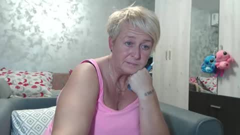 Lovepinklilly online show from September 2025 05:07:02 PM