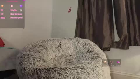 Rose   online show from April 2026 10:48:02 PM