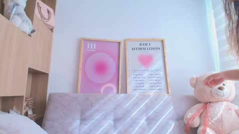 Snapshot of rosetteduvall_ chatting on December 2024 01:31:02 PM Rosette online show from December 2024 01:31:02 PM