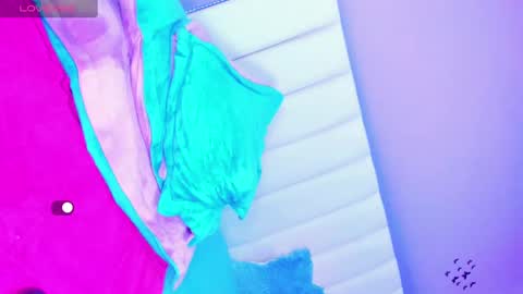 rosettta_2 online show from December 2024 01:10:02 PM