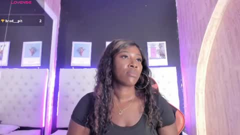 Snapshot of rosi_cooper chatting on June 2026 11:15:01 AM rosi_cooper online show from June 2026 11:15:01 AM