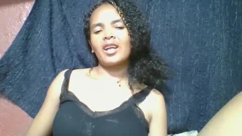 rosia685234 online show from May 2026 06:57:01 PM
