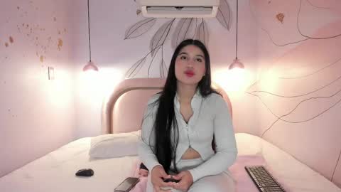 Snapshot of rosie_chell chatting on May 2026 11:50:01 AM Rosie online show from May 2026 11:50:01 AM