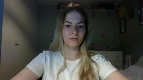 Snapshot of rosie_june chatting on September 2025 06:38:01 AM Rosie online show from September 2025 06:38:01 AM