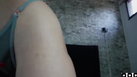 Snapshot of ross_b1 chatting on October 2025 04:51:02 PM ROSS - online show from October 2025 04:51:02 PM