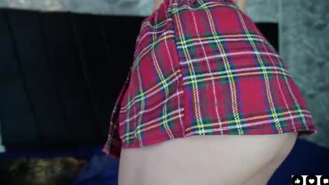 Snapshot of ross_b1 chatting on November 2025 02:47:01 AM ROSS - online show from November 2025 02:47:01 AM