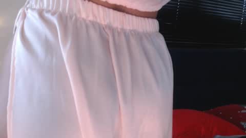 Snapshot of ross_bakerhot chatting on December 2024 04:17:01 PM Ross BakerHot online show from December 2024 04:17:01 PM