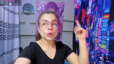 Snapshot of rosse_25 chatting on January 2025 05:38:02 PM Would you like to help me with supplementation and sports suits so I can compete in powerlifting online show from January 2025 05:38:02 PM