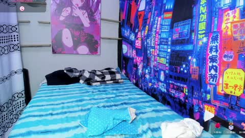 Snapshot of rosse_25 chatting on January 2025 06:35:02 PM Would you like to help me with supplementation and sports suits so I can compete in powerlifting online show from January 2025 06:35:02 PM