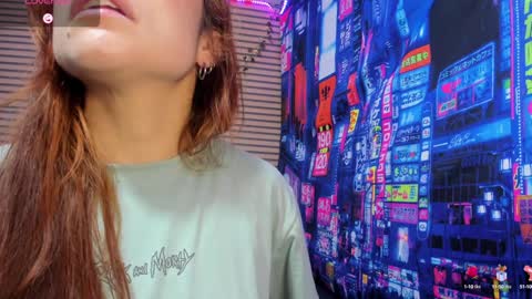 Snapshot of rosse_25 chatting on January 2025 07:53:02 PM Would you like to help me with supplementation and sports suits so I can compete in powerlifting online show from January 2025 07:53:02 PM