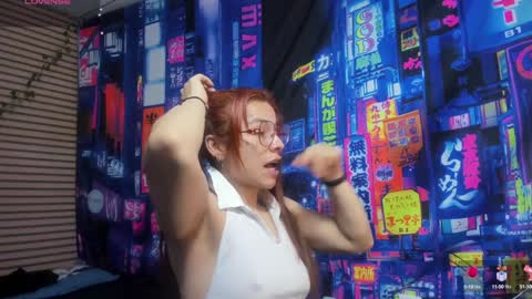 Snapshot of rosse_25 chatting on February 2025 11:38:02 AM Would you like to help me with supplementation and sports suits so I can compete in powerlifting online show from February 2025 11:38:02 AM