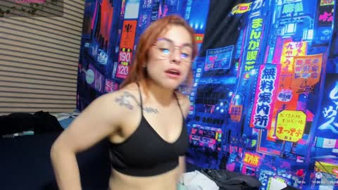 Snapshot of rosse_25 chatting on February 2025 05:29:02 PM Would you like to help me with supplementation and sports suits so I can compete in powerlifting online show from February 2025 05:29:02 PM