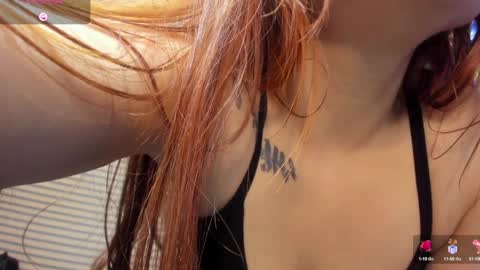 Snapshot of rosse_25 chatting on February 2025 08:31:01 PM Would you like to help me with supplementation and sports suits so I can compete in powerlifting online show from February 2025 08:31:01 PM