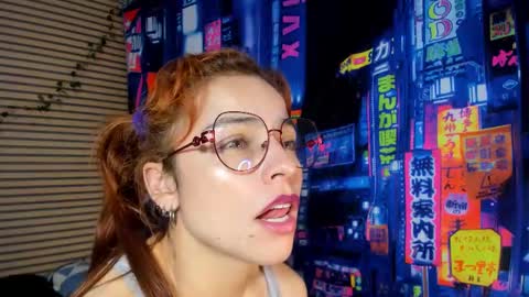 Snapshot of rosse_25 chatting on February 2025 08:38:02 PM Would you like to help me with supplementation and sports suits so I can compete in powerlifting online show from February 2025 08:38:02 PM