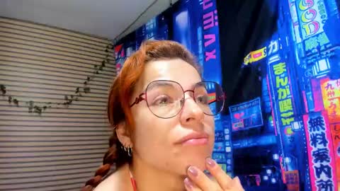 Snapshot of rosse_25 chatting on March 2025 01:16:02 PM Would you like to help me with supplementation and sports suits so I can compete in powerlifting online show from March 2025 01:16:02 PM