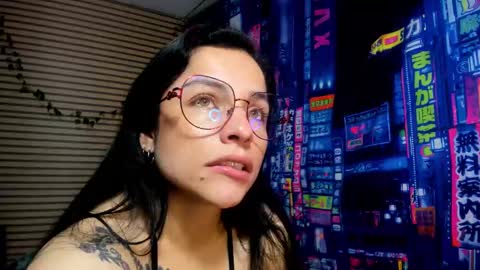 Snapshot of rosse_25 chatting on March 2025 01:21:01 PM Would you like to help me with supplementation and sports suits so I can compete in powerlifting online show from March 2025 01:21:01 PM