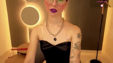 Miss Rosse online show from November 2025 12:25:01 PM