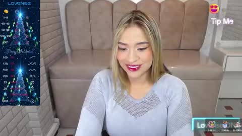 Snapshot of rosse_jeane_v chatting on December 2025 01:16:01 PM rosse jeane v online show from December 2025 01:16:01 PM