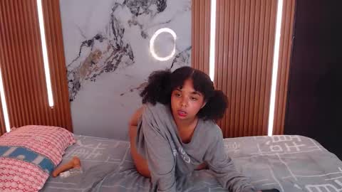 Rossi Hill online show from January 2026 12:38:01 AM