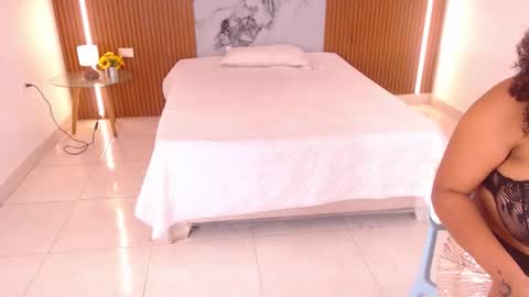 Rossi Hill online show from March 2026 12:33:02 PM