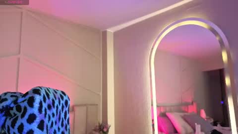 rossiie_hunt_ online show from June 2026 01:28:01 PM
