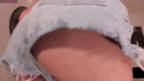 Snapshot of rossirivers chatting on February 2026 08:03:02 PM Rossie Rivers online show from February 2026 08:03:02 PM