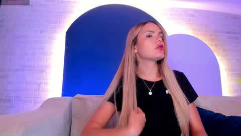 Snapshot of rossirivers chatting on March 2026 12:12:02 PM Rossie Rivers online show from March 2026 12:12:02 PM